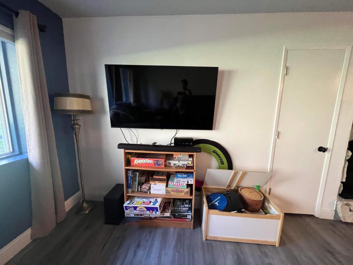 Rustic Girdwood Condo Luaran gambar